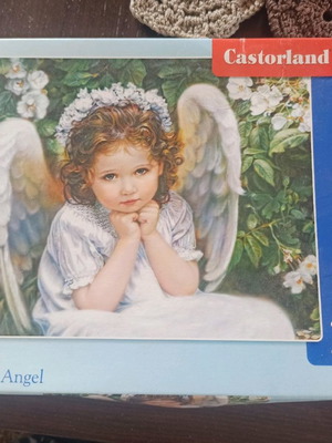 Puzzle 260 pieces used, Portrait of an Angel