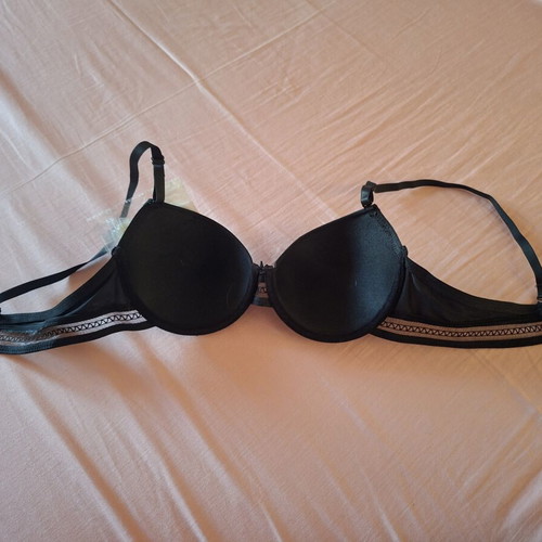 Black bra, new, unworn