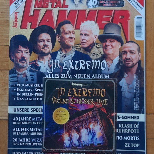 Foreign Language Music Magazines Like New, Set of 5 with CDs