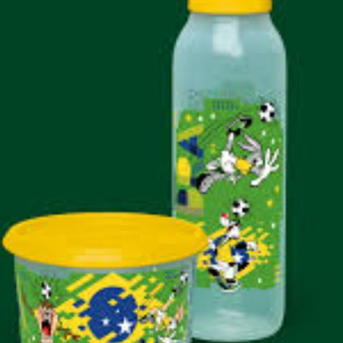 Looney Tunes Tupperware set with bowl 600ml and bottle 750ml