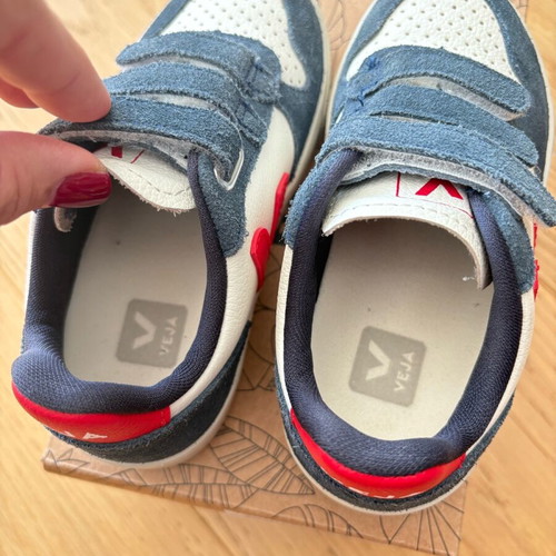 Veja sneakers with velcro, leather and suede, like new size 27