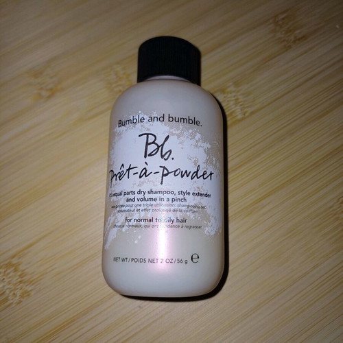 Dry shampoo used with volume and freshness for fine hair