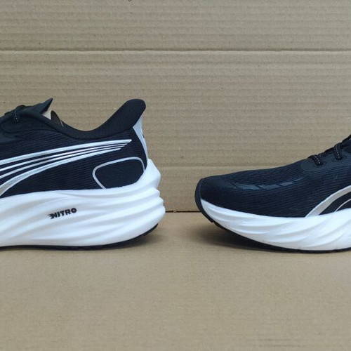 Puma Velocity NITRO 4 athletic shoes new, size 47, black-white