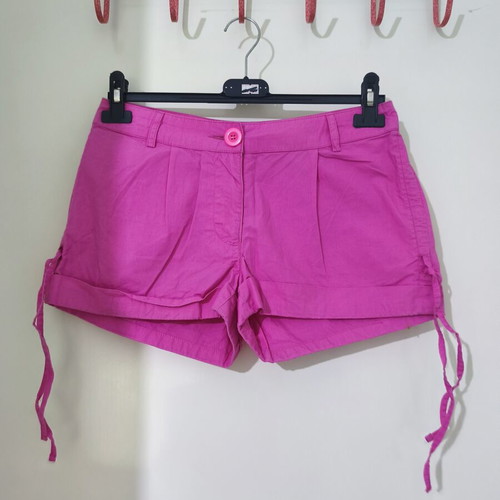 H&M fuchsia low-rise shorts like new, size Xsmall