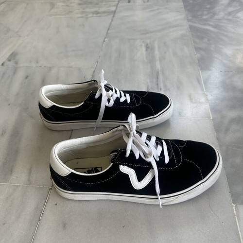Vans Sport Low sneakers size 42.5, like new, black and white