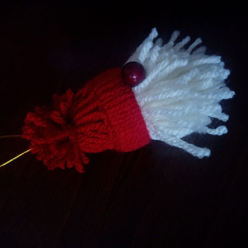 Set of 5 Christmas gnomes made of knitted wool like new