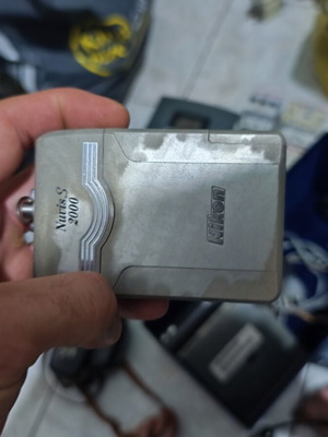Nikon Nuvis S 2000 camera used, condition unknown without charger