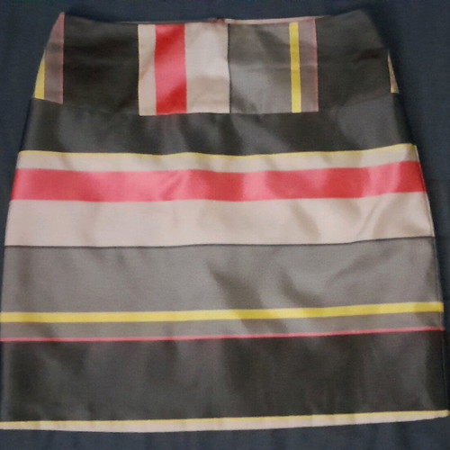 Skirt new, high quality, size M, knee length