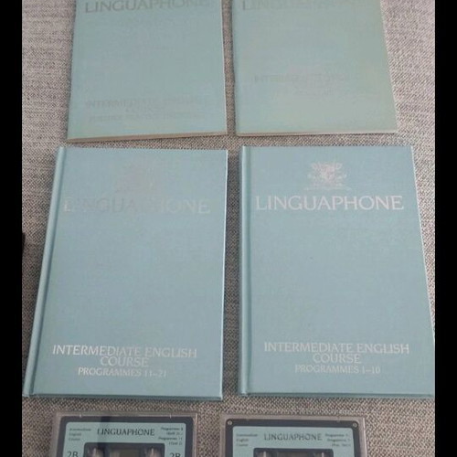Linguaphone Intermediate English Course like new, 4 books and 4 cassettes