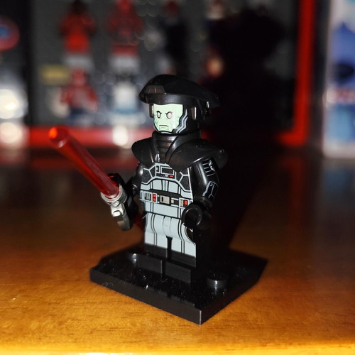 Fifth Brother minifigure like new with double edged lightsaber