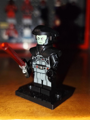Φιγούρα Fifth Brother σαν καινούργια με διπλό lightsaber