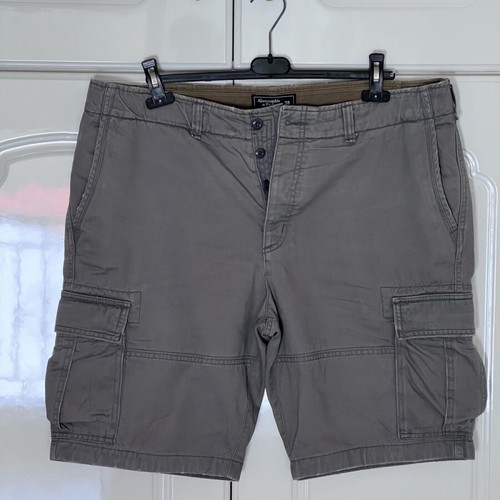 Abercrombie & Fitch Cargo shorts like new, size XL, gray