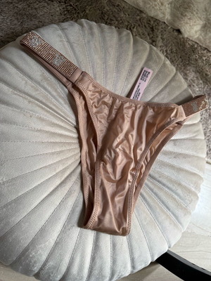 Victoria's Secret Brazilian medium panty with shine strap, new, beige