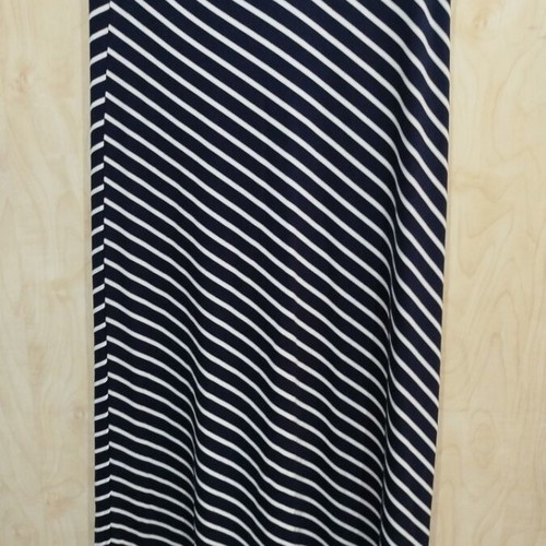 Striped maxi skirt like new, size M, navy blue and white