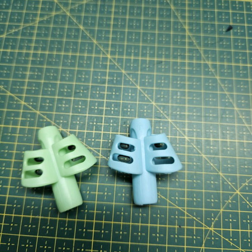 Pencil grips for writing learning 4 pieces, new, silicone
