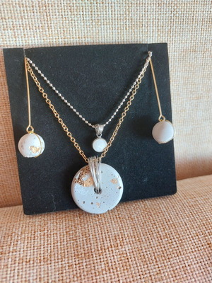 Handmade necklace and earrings set in gold and silver colors