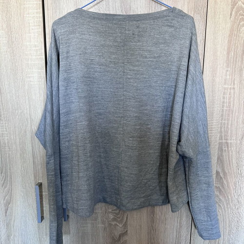 4tailors wool sweater size M/L like new, gray