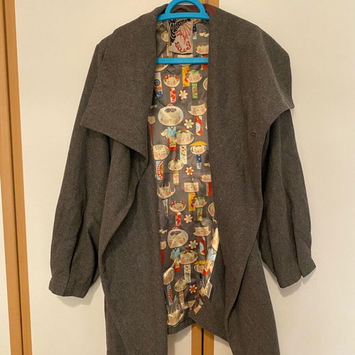 Ringspun coat like new, gray, size L, 50% wool 50% polyester