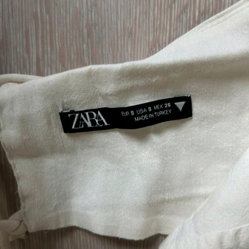 Womens top Zara white like new, size S