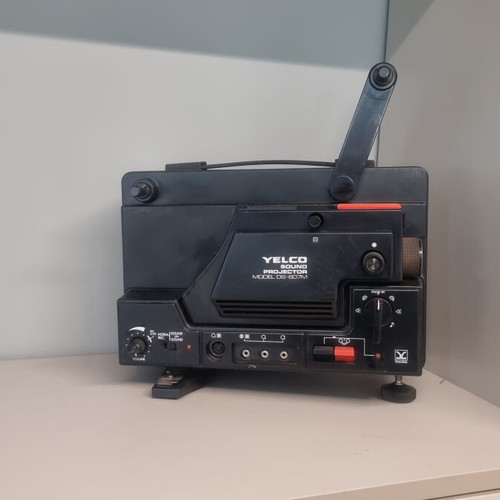 YELCO DS-607M vintage projector used, good condition