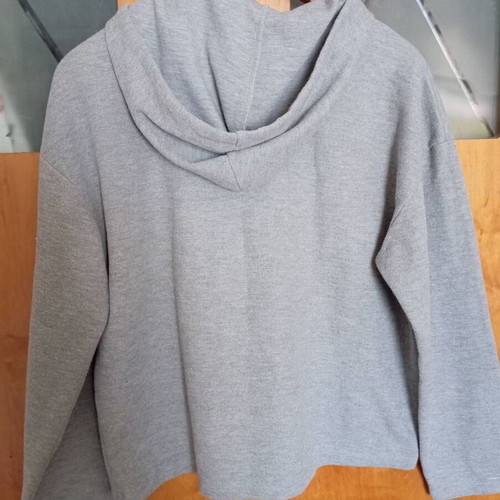 Zara Trafaluc grey hoodie with pearls like new S-M
