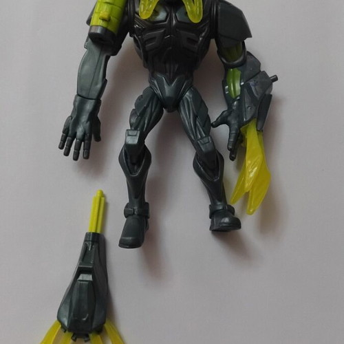 Toxzon Max Steel figure like new by Mattel