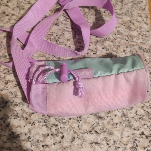 Girls' bottle holder like new