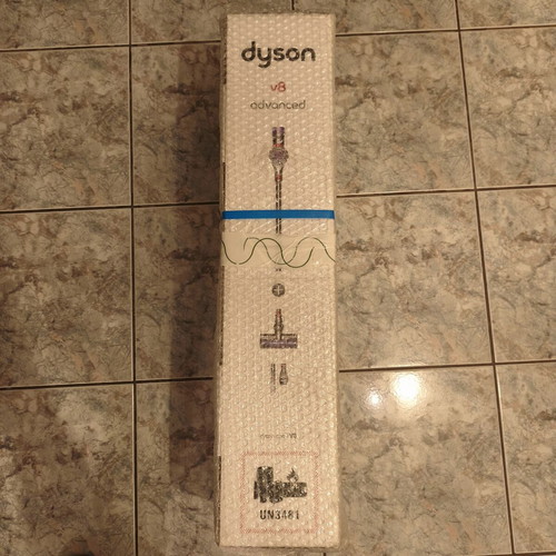 Dyson V8 Advanced Cordless Stick and Handheld Vacuum New