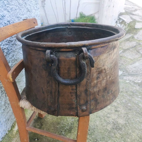 Copper antique forged cauldron like new