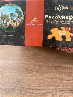Puzzle ball like new
