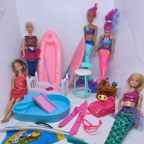 Dolls lot used