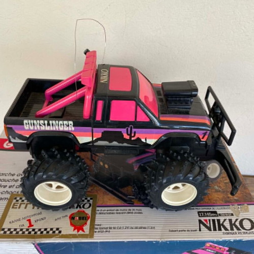 Nikko Gunslinger 1/18 remote control car used