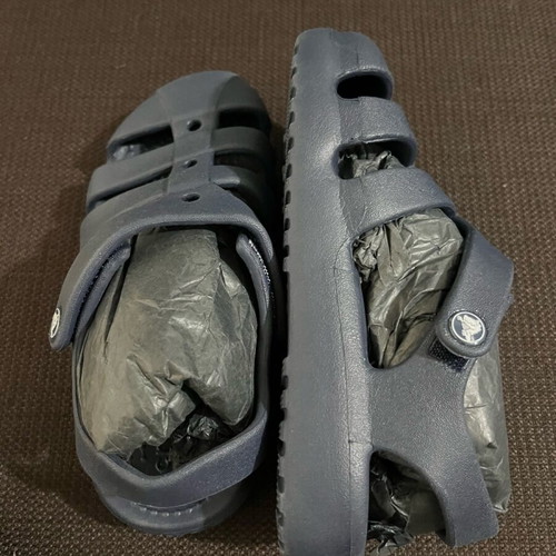 Crocs Kids Sandals new, size C12 (29/30), blue