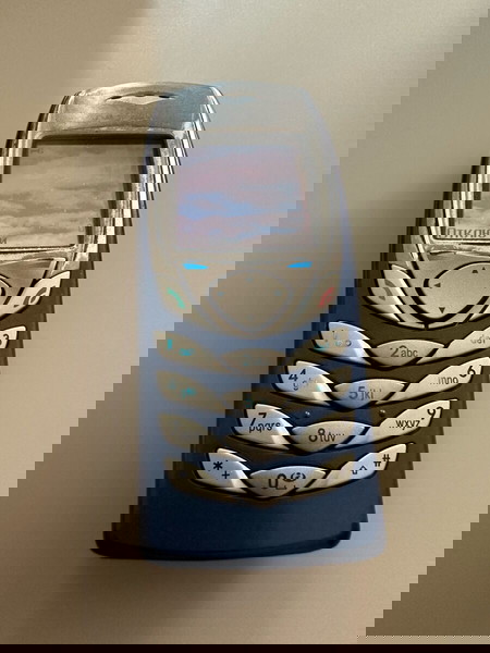 Nokia 6100 με κουτί