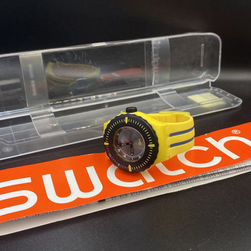 Swatch Scuba Libre Bumble Dive watch like new, yellow