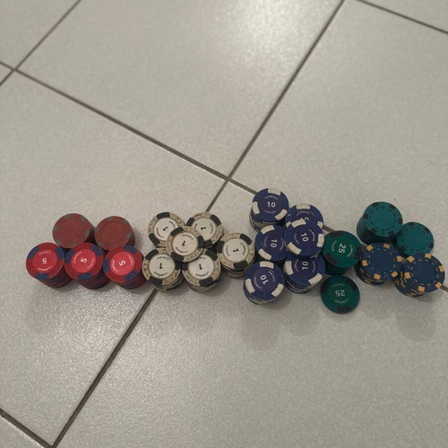 La Mirage Las Vegas Nevada poker chips used, ceramic-plastic