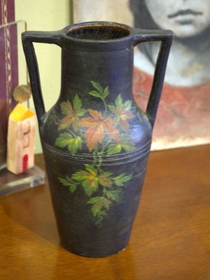 Γερμανικό αγγείο τέχνης μεταχειρισμένο με ζωγραφιστά φύλλα, αρχές 20ού αιώνα