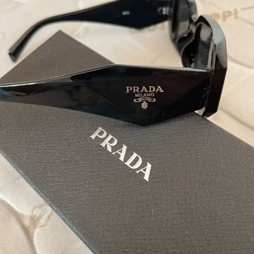 Prada sunglasses with elegant modern design