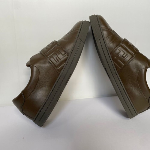 Fendi sneakers like new, size 37, leather, khaki