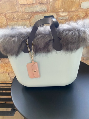 O bag original with fur and inner pouch, new