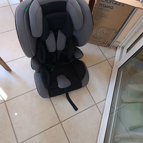 Car seats for children used, suitable for 1 to 6 years