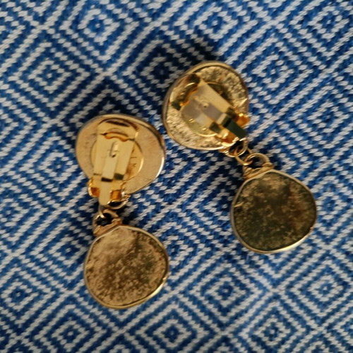 Italian vintage clip earrings in excellent condition
