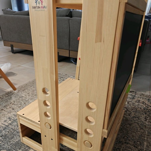 Learning Tower with Blackboard like new for twins or two children