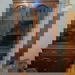  Ευκαρια Ωραίο σκρινιο-βιτρινα δεκαετίας 80