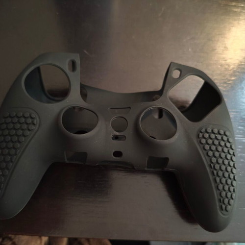 Dualsense silicone cover black like new