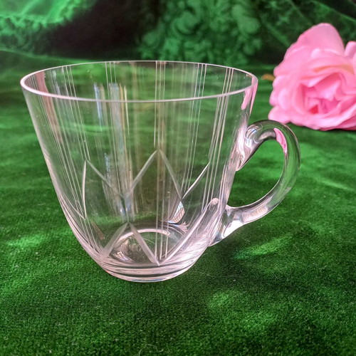 Set of 4 old glass punch cups used for coffee or punch