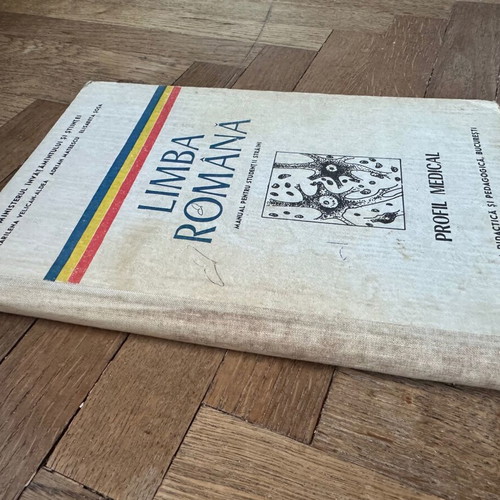 Romanian language manual for foreign medical students used