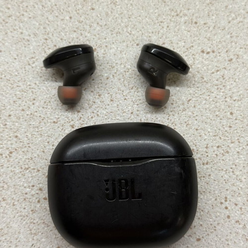 JBL Earbuds like new, powerful sound, long battery life