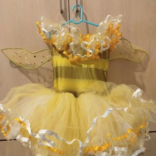 Children's carnival costume Melissoula like new