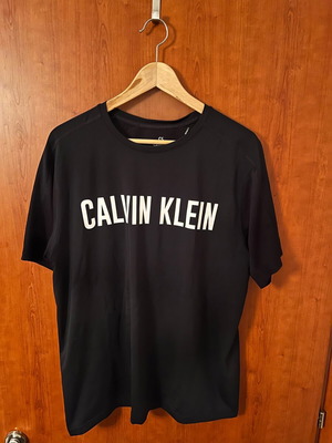 Μπλούζα Calvin Klein καινούργια, μέγεθος L, μαύρη